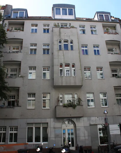 Schöne 2-Zimmer-Wohnung zu vermieten! — photo 1